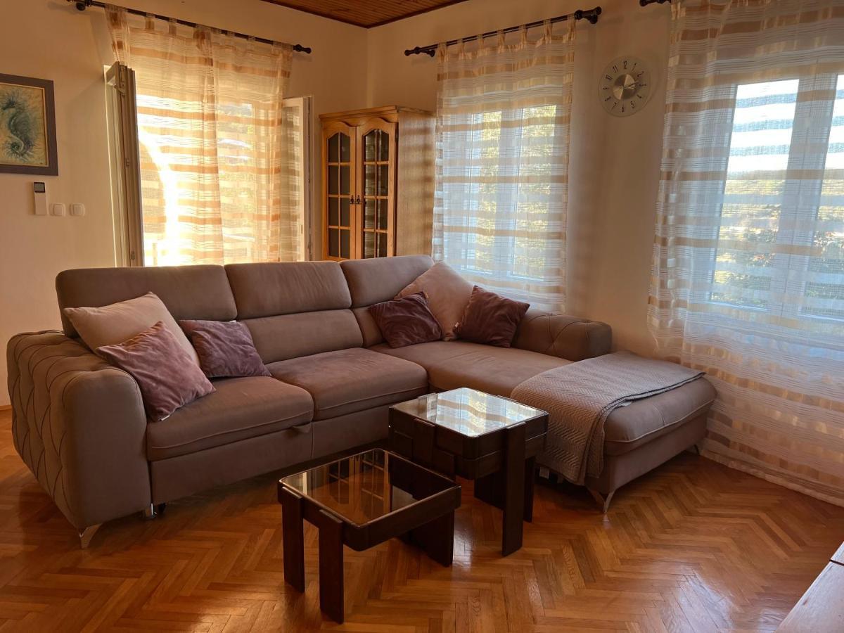 Apartmani Luka Zrnovo Exterior foto
